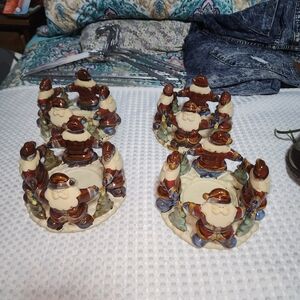 CIRCLE OF SANTAS EUC LARGE CANDLE HOLDER SET OF 4 SET CERAMIC CHRISTMAS TIME
